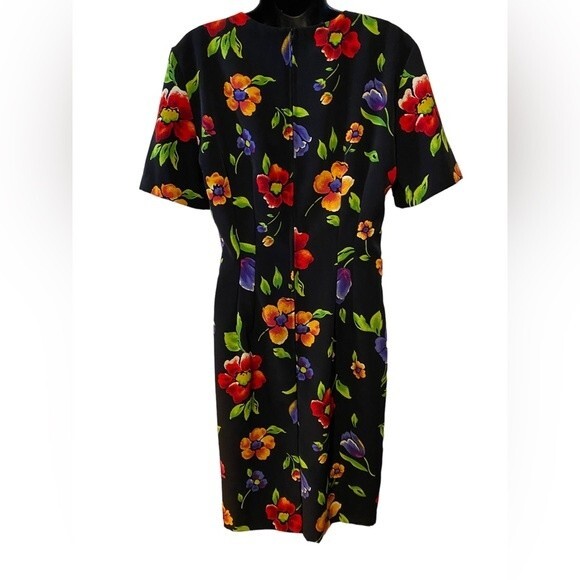 Sag Harbor Vintage black floral print short sleeve dress size 8 EUC - Picture 2 of 9